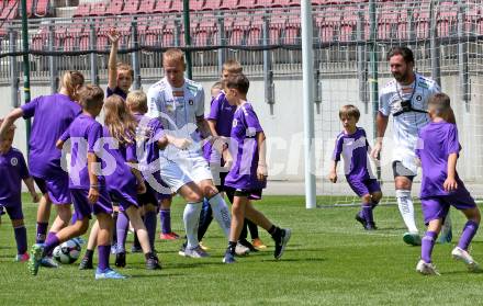 Fussball. Tag der offenen Tuer. 100 gegen 5.  Klagenfurt, Florian Jaritz, Sandro Zakany. am 12.7.2025.
Foto: Kuess
www.qspictures.net
---
pressefotos, pressefotografie, kuess, qs, qspictures, sport, bild, bilder, bilddatenbank
