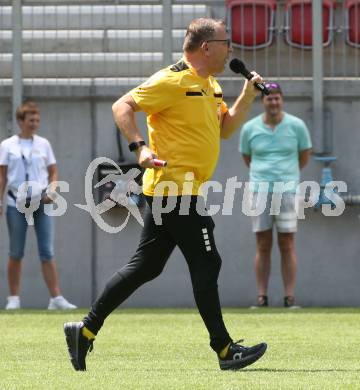 Fussball. Tag der offenen Tuer. 100 gegen 5.  Klagenfurt, am 12.7.2025.
Foto: Kuess
www.qspictures.net
---
pressefotos, pressefotografie, kuess, qs, qspictures, sport, bild, bilder, bilddatenbank