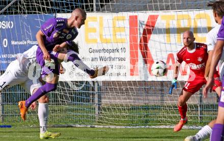 Fussball Testspiel. Velden gegen SK Austria Klagenfurt. Alexander Kofler (Velden),   Bartol Barisic (Klagenfurt). Velden, am 18.7.2025.
Foto: Kuess
www.qspictures.net
---
pressefotos, pressefotografie, kuess, qs, qspictures, sport, bild, bilder, bilddatenbank