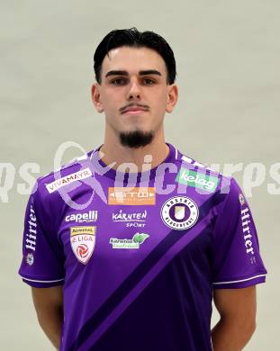 Fussball. 2. Liga. Mannschaftsfototermin SK Austria Klagenfurt. Almir Oda. Klagenfurt, am , am 17.7.2025.
Foto: Kuess
www.qspictures.net
---
pressefotos, pressefotografie, kuess, qs, qspictures, sport, bild, bilder, bilddatenbank