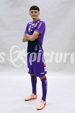 Fussball. 2. Liga. Mannschaftsfototermin SK Austria Klagenfurt. Marcel Krnjic. Klagenfurt, am , am 17.7.2025.
Foto: Kuess
www.qspictures.net
---
pressefotos, pressefotografie, kuess, qs, qspictures, sport, bild, bilder, bilddatenbank