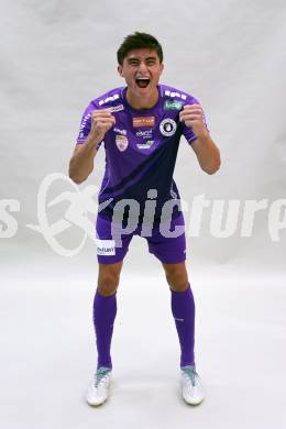 Fussball. 2. Liga. Mannschaftsfototermin SK Austria Klagenfurt. Jubel Aidan Liu. Klagenfurt, am , am 17.7.2025.
Foto: Kuess
www.qspictures.net
---
pressefotos, pressefotografie, kuess, qs, qspictures, sport, bild, bilder, bilddatenbank