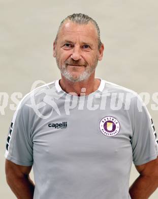 Fussball. 2. Liga. Mannschaftsfototermin SK Austria Klagenfurt . Co-Trainer Guido Frank. Klagenfurt, am , am 17.7.2025.
Foto: Kuess
www.qspictures.net
---
pressefotos, pressefotografie, kuess, qs, qspictures, sport, bild, bilder, bilddatenbank