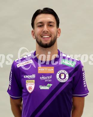 Fussball. 2. Liga. Mannschaftsfototermin SK Austria Klagenfurt. Adem Mustafic. Klagenfurt, am , am 17.7.2025.
Foto: Kuess
www.qspictures.net
---
pressefotos, pressefotografie, kuess, qs, qspictures, sport, bild, bilder, bilddatenbank