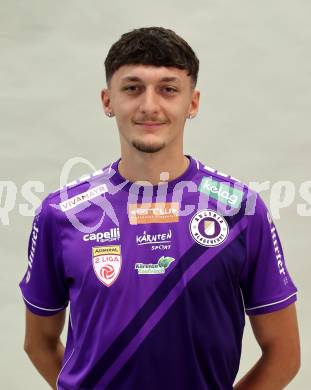 Fussball. 2. Liga. Mannschaftsfototermin SK Austria Klagenfurt. Marcel Krnjic. Klagenfurt, am , am 17.7.2025.
Foto: Kuess
www.qspictures.net
---
pressefotos, pressefotografie, kuess, qs, qspictures, sport, bild, bilder, bilddatenbank