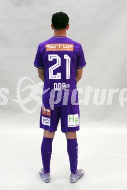 Fussball. 2. Liga. Mannschaftsfototermin SK Austria Klagenfurt. Almir Oda. Klagenfurt, am , am 17.7.2025.
Foto: Kuess
www.qspictures.net
---
pressefotos, pressefotografie, kuess, qs, qspictures, sport, bild, bilder, bilddatenbank