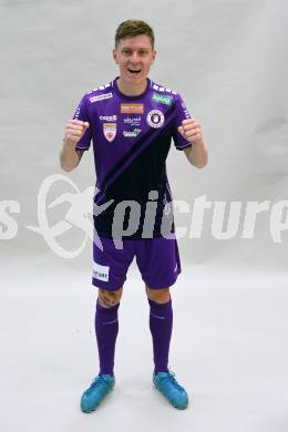 Fussball. 2. Liga. Mannschaftsfototermin SK Austria Klagenfurt. Jubel Nik Marinsek.  Klagenfurt, am , am 17.7.2025.
Foto: Kuess
www.qspictures.net
---
pressefotos, pressefotografie, kuess, qs, qspictures, sport, bild, bilder, bilddatenbank