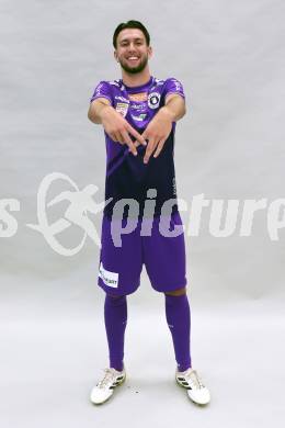 Fussball. 2. Liga. Mannschaftsfototermin SK Austria Klagenfurt. Jubel Adem Mustafic. Klagenfurt, am , am 17.7.2025.
Foto: Kuess
www.qspictures.net
---
pressefotos, pressefotografie, kuess, qs, qspictures, sport, bild, bilder, bilddatenbank