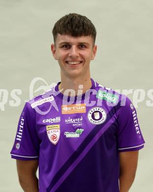 Fussball. 2. Liga. Mannschaftsfototermin SK Austria Klagenfurt. Denis Sinanovic. Klagenfurt, am , am 17.7.2025.
Foto: Kuess
www.qspictures.net
---
pressefotos, pressefotografie, kuess, qs, qspictures, sport, bild, bilder, bilddatenbank