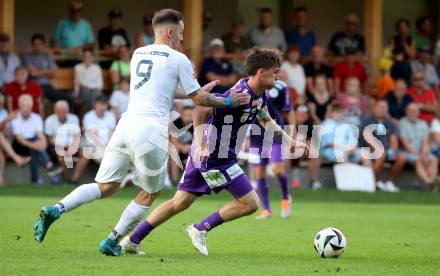 Fussball Testspiel. Velden gegen SK Austria Klagenfurt.   Tom Zurga (Velden),  Matthias Dollinger (Klagenfurt). Velden, am 18.7.2025.
Foto: Kuess
www.qspictures.net
---
pressefotos, pressefotografie, kuess, qs, qspictures, sport, bild, bilder, bilddatenbank
