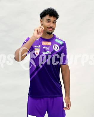 Fussball. 2. Liga. Mannschaftsfototermin SK Austria Klagenfurt. Jubel Naldo Aparecido.  Klagenfurt, am , am 17.7.2025.
Foto: Kuess
www.qspictures.net
---
pressefotos, pressefotografie, kuess, qs, qspictures, sport, bild, bilder, bilddatenbank