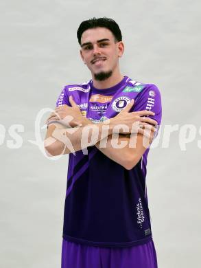 Fussball. 2. Liga. Mannschaftsfototermin SK Austria Klagenfurt. Jubel Almir Oda. Klagenfurt, am , am 17.7.2025.
Foto: Kuess
www.qspictures.net
---
pressefotos, pressefotografie, kuess, qs, qspictures, sport, bild, bilder, bilddatenbank
