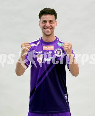 Fussball. 2. Liga. Mannschaftsfototermin SK Austria Klagenfurt. Jubel Alexander Ranacher. Klagenfurt, am , am 17.7.2025.
Foto: Kuess
www.qspictures.net
---
pressefotos, pressefotografie, kuess, qs, qspictures, sport, bild, bilder, bilddatenbank