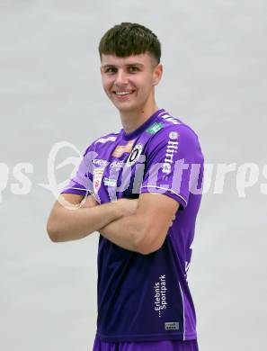 Fussball. 2. Liga. Mannschaftsfototermin SK Austria Klagenfurt. Denis Sinanovic. Klagenfurt, am , am 17.7.2025.
Foto: Kuess
www.qspictures.net
---
pressefotos, pressefotografie, kuess, qs, qspictures, sport, bild, bilder, bilddatenbank