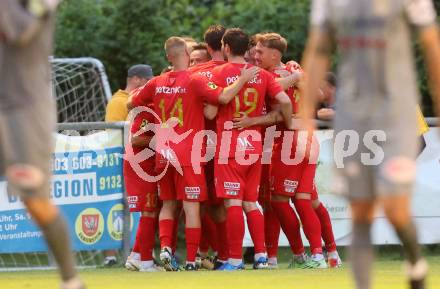 Fussball Kaerntner Liga. Grafenstein gegen Koettmannsdorf. Torjubel Bernhard Walzl  (Grafenstein), Grafenstein, am 1.8..2025.
Foto: Kuess
www.qspictures.net
---
pressefotos, pressefotografie, kuess, qs, qspictures, sport, bild, bilder, bilddatenbank