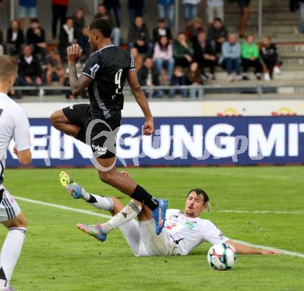 Fussball Bundesliga. Wolfsberger AC  gegen SCR Altach.  Simon Piesinger (Wolfsberg), Suliman-Marlon Mustapha   (Altach). Wolfsberg, am 2.8..2025.
Foto: Kuess
www.qspictures.net
---
pressefotos, pressefotografie, kuess, qs, qspictures, sport, bild, bilder, bilddatenbank