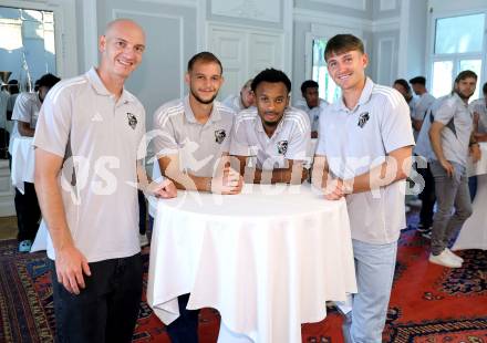 iFussball Bundesliga. Empfang fÃ¼r Cup-Sieger WAC. Nicolas Wimmer, Angelo Gattermayer, Thierno Ballo. Klagenfurt, am 22.7.2025.
Foto: Kuess
www.qspictures.net
---
pressefotos, pressefotografie, kuess, qs, qspictures, sport, bild, bilder, bilddatenbank