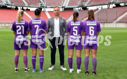 Fussball Frauen 2. Bundesliga. SK Austria Klagenfurt. Sponsorentermin. Klagenfurt, am 5.8.2025.
Foto: Kuess
---
pressefotos, pressefotografie, kuess, qs, qspictures, sport, bild, bilder, bilddatenbank