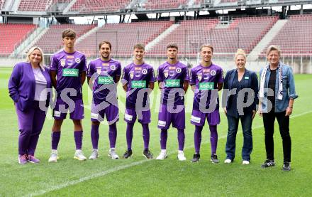 Fussball Frauen 2. Bundesliga. SK Austria Klagenfurt. Sponsorentermin. Klagenfurt, am 5.8.2025.
Foto: Kuess
---
pressefotos, pressefotografie, kuess, qs, qspictures, sport, bild, bilder, bilddatenbank