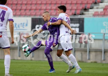 Fussball 2. Liga. SK Austria Klagenfurt gegen Young Violett Austria Wien.  Bartol Barisic (Klagenfurt),  Dejan Radonjic  (Wien). Klagenfurt, 8.8.2025.
Foto: Kuess
www.qspictures.net
---
pressefotos, pressefotografie, kuess, qs, qspictures, sport, bild, bilder, bilddatenbank