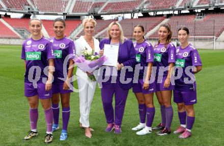 Fussball Frauen 2. Bundesliga. SK Austria Klagenfurt. Sponsorentermin. Klagenfurt, am 5.8.2025.
Foto: Kuess
---
pressefotos, pressefotografie, kuess, qs, qspictures, sport, bild, bilder, bilddatenbank