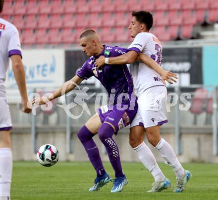 Fussball 2. Liga. SK Austria Klagenfurt gegen Young Violets Austria Wien. Bartol Barisic (Klagenfurt), Dejan Radonjic (Wien). Klagenfurt, 8.8.2025.
Foto: Kuess
www.qspictures.net
---
pressefotos, pressefotografie, kuess, qs, qspictures, sport, bild, bilder, bilddatenbank