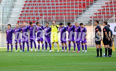 Fussball 2. Liga. SK Austria Klagenfurt gegen Young Violets Austria Wien. Gedenkminute (Klagenfurt). Klagenfurt, 8.8.2025.
Foto: Kuess
www.qspictures.net
---
pressefotos, pressefotografie, kuess, qs, qspictures, sport, bild, bilder, bilddatenbank