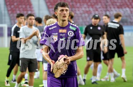 Fussball 2. Liga. SK Austria Klagenfurt gegen Young Violets Austria Wien. Marcel Krnjic  (Klagenfurt). Klagenfurt, 8.8.2025.
Foto: Kuess
www.qspictures.net
---
pressefotos, pressefotografie, kuess, qs, qspictures, sport, bild, bilder, bilddatenbank