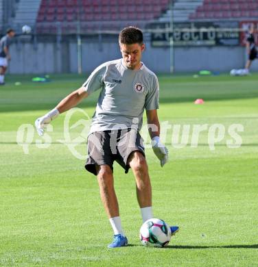 Fussball 2. Liga. SK Austria Klagenfurt gegen Young Violets Austria Wien. Tormanntrainer Marc Lamberger (Klagenfurt). Klagenfurt, 8.8.2025.
Foto: Kuess
www.qspictures.net
---
pressefotos, pressefotografie, kuess, qs, qspictures, sport, bild, bilder, bilddatenbank