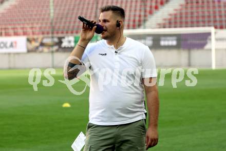 Fussball 2. Liga. SK Austria Klagenfurt gegen Young Violets Austria Wien. Stadionsprecher  (Klagenfurt). Klagenfurt, 8.8.2025.
Foto: Kuess
www.qspictures.net
---
pressefotos, pressefotografie, kuess, qs, qspictures, sport, bild, bilder, bilddatenbank
