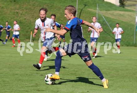 Fussball Unterliga Mitte. Arriach gegen Ludmannsdorf.  Marin Bratic  (Arriach),  Julian Hobel  (Ludmannsdorf).  Arriach, am 9.8.2025.
Foto. Kuess
www.qspictures.net
---
pressefotos, pressefotografie, kuess, qs, qspictures, sport, bild, bilder, bilddatenbank