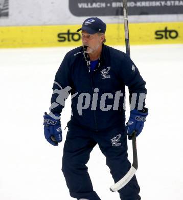 Eishockey Bundesliga. Training VSV. Trainer Tray Tuomie. Villach, am 11.8.2025.
Foto: Kuess
www.qspictures.net
---
pressefotos, pressefotografie, kuess, qs, qspictures, sport, bild, bilder, bilddatenbank