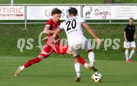 Fussball Kaerntner Liga.  Koettmannsdorf gegen SAK. Daniel Hans Genser  (Koettmannsdorf),   Jan Sasa Ogris-Martic  (SAK).  Klagenfurt, am 17.8.2025.
Foto. Kuess
www.qspictures.net
---
pressefotos, pressefotografie, kuess, qs, qspictures, sport, bild, bilder, bilddatenbank