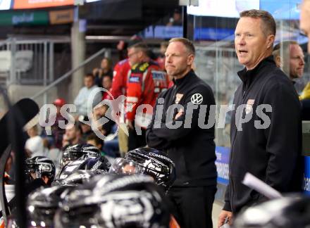 Eishockey Bundesliga. Testspiel. KAC gegen Grizzlys Wolfsburg. Trainer Mike Stewart (Wolfsburg) Klagenfurt, am 20.8.2025.
Foto: Kuess
www.qspictures.net
---
pressefotos, pressefotografie, kuess, qs, qspictures, sport, bild, bilder, bilddatenbank