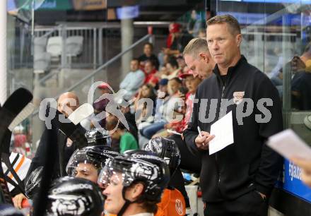 Eishockey Bundesliga. Testspiel. KAC gegen Grizzlys Wolfsburg. Trainer Mike Stewart  (Wolfsburg) Klagenfurt, am 20.8.2025.
Foto: Kuess
www.qspictures.net
---
pressefotos, pressefotografie, kuess, qs, qspictures, sport, bild, bilder, bilddatenbank