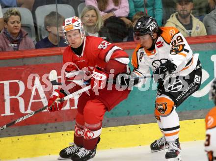 Eishockey Bundesliga. Testspiel. KAC gegen Grizzlys Wolfsburg. Thimo Nickl  (KAC), Matt Choufani (Wolfsburg) Klagenfurt, am 20.8.2025.
Foto: Kuess
www.qspictures.net
---
pressefotos, pressefotografie, kuess, qs, qspictures, sport, bild, bilder, bilddatenbank