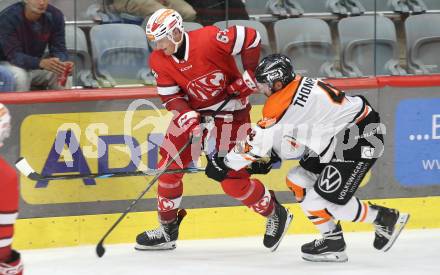 Eishockey Bundesliga. Testspiel. KAC gegen Grizzlys Wolfsburg. Maximilian Preiml (KAC), Keaton Thompson   (Wolfsburg) Klagenfurt, am 20.8.2025.
Foto: Kuess
www.qspictures.net
---
pressefotos, pressefotografie, kuess, qs, qspictures, sport, bild, bilder, bilddatenbank