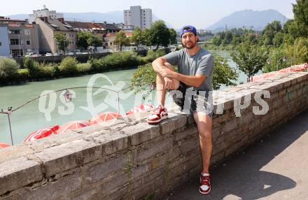 Eishockey Bundesliga. Interview Nick Hutchison (VSV).  Villach, am 13.8.2025.
Foto: Kuess
www.qspictures.net
---
pressefotos, pressefotografie, kuess, qs, qspictures, sport, bild, bilder, bilddatenbank
