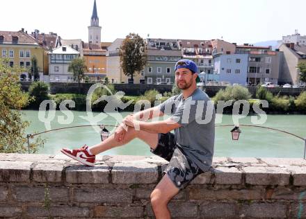 Eishockey Bundesliga. Interview Nick Hutchison (VSV).  Villach, am 13.8.2025.
Foto: Kuess
www.qspictures.net
---
pressefotos, pressefotografie, kuess, qs, qspictures, sport, bild, bilder, bilddatenbank