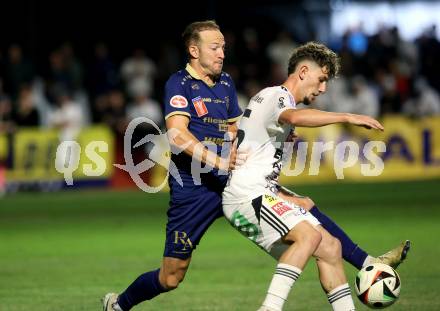Fussball OEFB Cup. Velden gegen Hartberg.  Mario Kroepfl (Velden),  Damjan Kovacevic  (Hartberg). Velden, am 27.8.2025.
Foto: Kuess
www.qspictures.net
---
pressefotos, pressefotografie, kuess, qs, qspictures, sport, bild, bilder, bilddatenbank