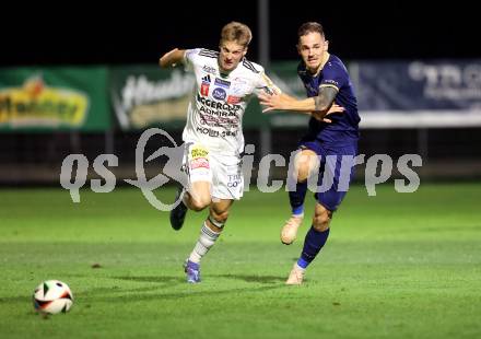 Fussball OEFB Cup. Velden gegen Hartberg.  Tom Zurga (Velden),   Dominic Vincze (Hartberg). Velden, am 27.8.2025.
Foto: Kuess
www.qspictures.net
---
pressefotos, pressefotografie, kuess, qs, qspictures, sport, bild, bilder, bilddatenbank