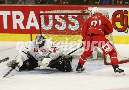 Eishockey Champions Hockey League. CHL. KAC gegen Sparta Prague.  Finn Van Ee  (KAC), Jakub Kovar  (Prag). Klagenfurt, am 28.8.2025.
Foto: Kuess
www.qspictures.net
---
pressefotos, pressefotografie, kuess, qs, qspictures, sport, bild, bilder, bilddatenbank