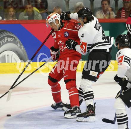 Eishockey Champions Hockey League. CHL. KAC gegen Sparta Prague.  Luka Gomboc  (KAC), Jakub Sirota  (Prag). Klagenfurt, am 28.8.2025.
Foto: Kuess
www.qspictures.net
---
pressefotos, pressefotografie, kuess, qs, qspictures, sport, bild, bilder, bilddatenbank