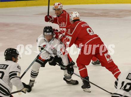 Eishockey Champions Hockey League. CHL. KAC gegen Sparta Prague. Nick Petersen   (KAC), Michal Vitouch (Prag). Klagenfurt, am 28.8.2025.
Foto: Kuess
www.qspictures.net
---
pressefotos, pressefotografie, kuess, qs, qspictures, sport, bild, bilder, bilddatenbank