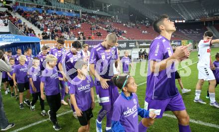 Fussball 2. Liga. SK Austria Klagenfurt gegen Admira Wacker. Aiden Liu, Bartol Barisic, Almir Oda (Klagenfurt). Klagenfurt, 29.8.2025.
Foto: Kuess
www.qspictures.net
---
pressefotos, pressefotografie, kuess, qs, qspictures, sport, bild, bilder, bilddatenbank