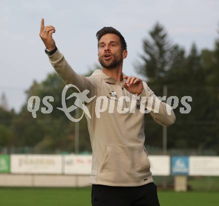 Fussball Regionalliga. Velden gegen Treibach. Trainer Marcel Kuster  (Velden). Velden, am 12.9.2025.
Foto: Kuess
www.qspictures.net
---
pressefotos, pressefotografie, kuess, qs, qspictures, sport, bild, bilder, bilddatenbank