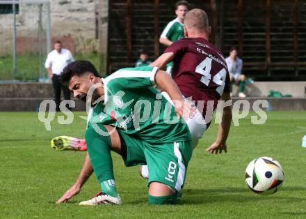 Fussball 1. Klasse Mitte. Bad Kleinkirchheim gegen Rosegg. Thomas Eder   (Bad Kleinkirchheim), Hayri Mahmut Signak   (Rosegg). Bad Kleinkirchheim, am 13.9.2025.
Foto: Kuess
www.qspictures.net
---
pressefotos, pressefotografie, kuess, qs, qspictures, sport, bild, bilder, bilddatenbank