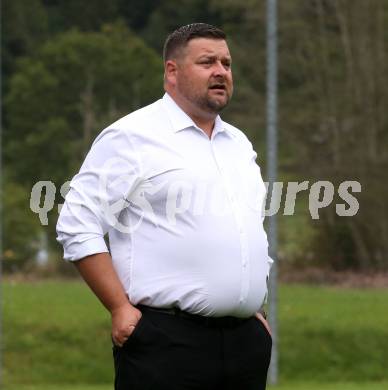 Fussball 1. Klasse Mitte. Bad Kleinkirchheim gegen Rosegg.  Trainer Markus Mikula    (Rosegg). Bad Kleinkirchheim, am 13.9.2025.
Foto: Kuess
www.qspictures.net
---
pressefotos, pressefotografie, kuess, qs, qspictures, sport, bild, bilder, bilddatenbank
