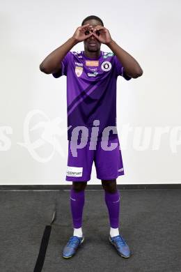Fussball 2. Liga. Mannschaftsfototermin SK Austria Klagenfurt. Dimitrie Deumi-Nappi.   Klagenfurt, 25.9.2025.
Foto: Kuess
www.qspictures.net
---
pressefotos, pressefotografie, kuess, qs, qspictures, sport, bild, bilder, bilddatenbank