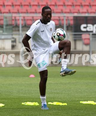 Fussball 2. Liga. SK Austria Klagenfurt gegen FC Hertha Wels.. Dimitrie Deumi-Nappi  (Klagenfurt).  Klagenfurt, 26.9.2025.
Foto: Kuess
www.qspictures.net
---
pressefotos, pressefotografie, kuess, qs, qspictures, sport, bild, bilder, bilddatenbank